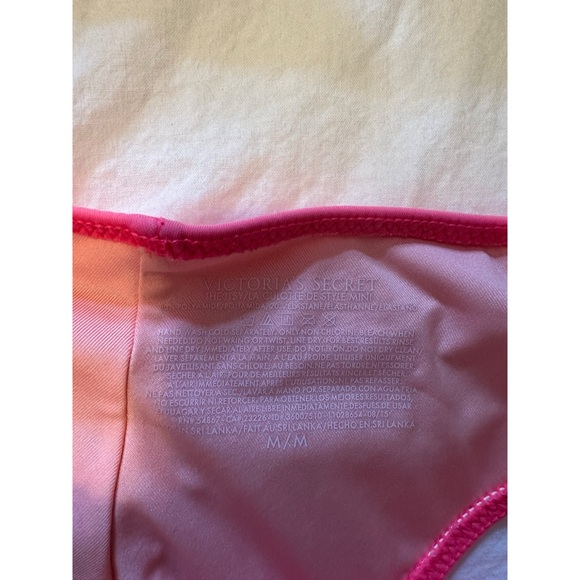 Victoria’s Secret Bikini - Picture 3 of 6